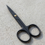 cuticle-nail-scissors-black-color