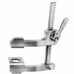 Baby Rib Retractor Device